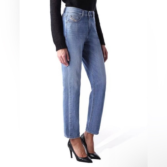 DIESEL KAMERON‎ 0847R Boyfriend Relaxed High Waist Blue Wash Denim Jeans 23 x 30 - Picture 1 of 6